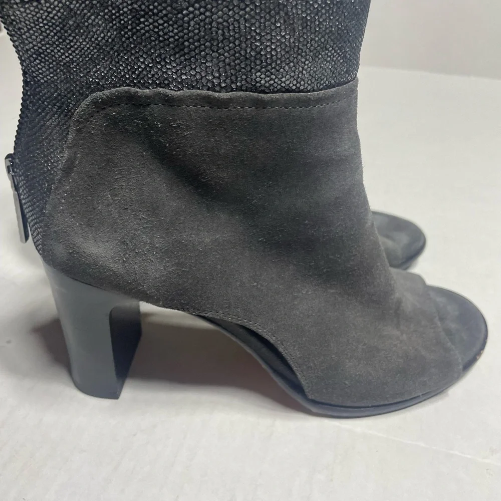 Donald J. Pliner‎ alligator ankleCharcoal Ankle Bootie with toe open  size 9M